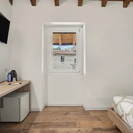 La Ca De' Mi Vecc * Fino Mornasco